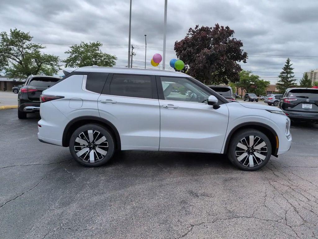 new 2026 Mitsubishi Outlander car, priced at $40,323
