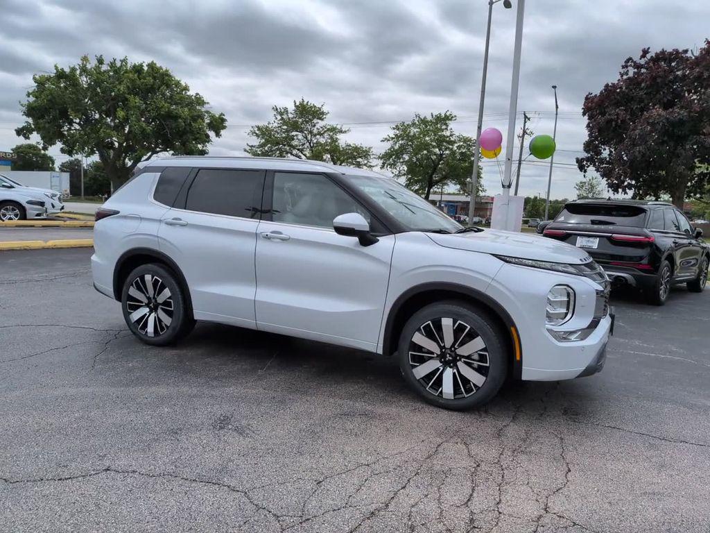 new 2026 Mitsubishi Outlander car, priced at $40,323