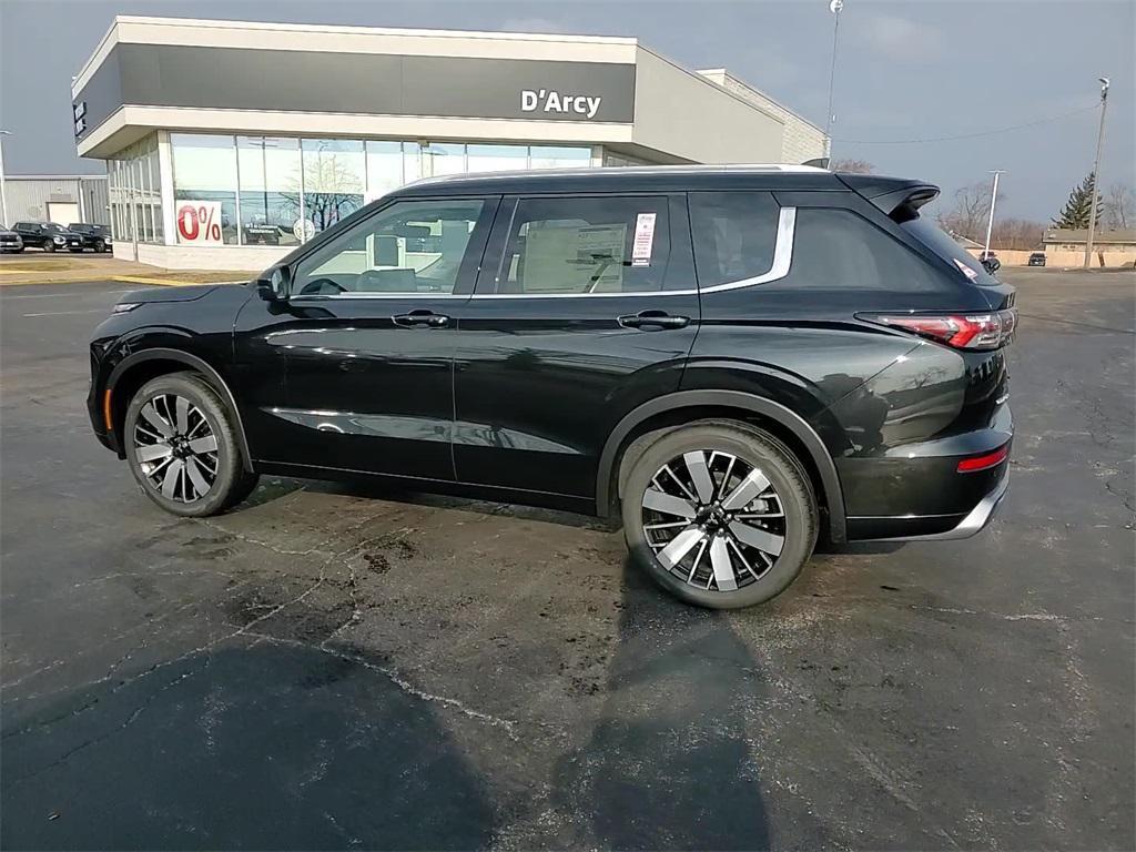 new 2026 Mitsubishi Outlander car