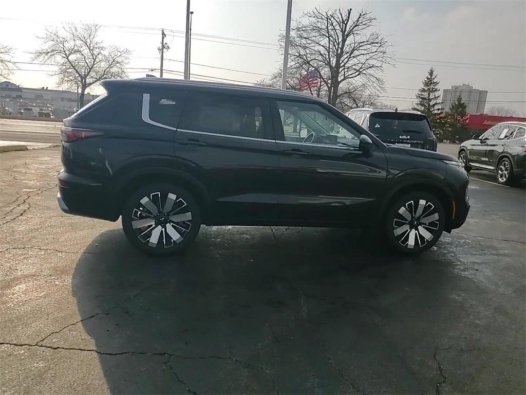 new 2026 Mitsubishi Outlander car