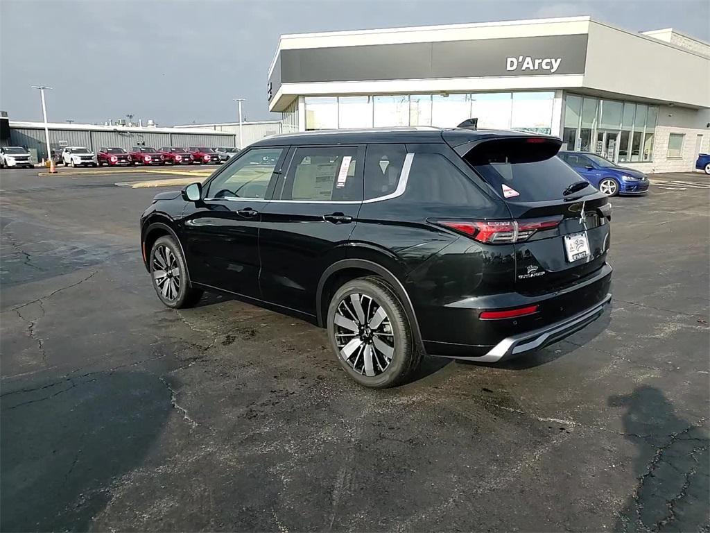 new 2026 Mitsubishi Outlander car