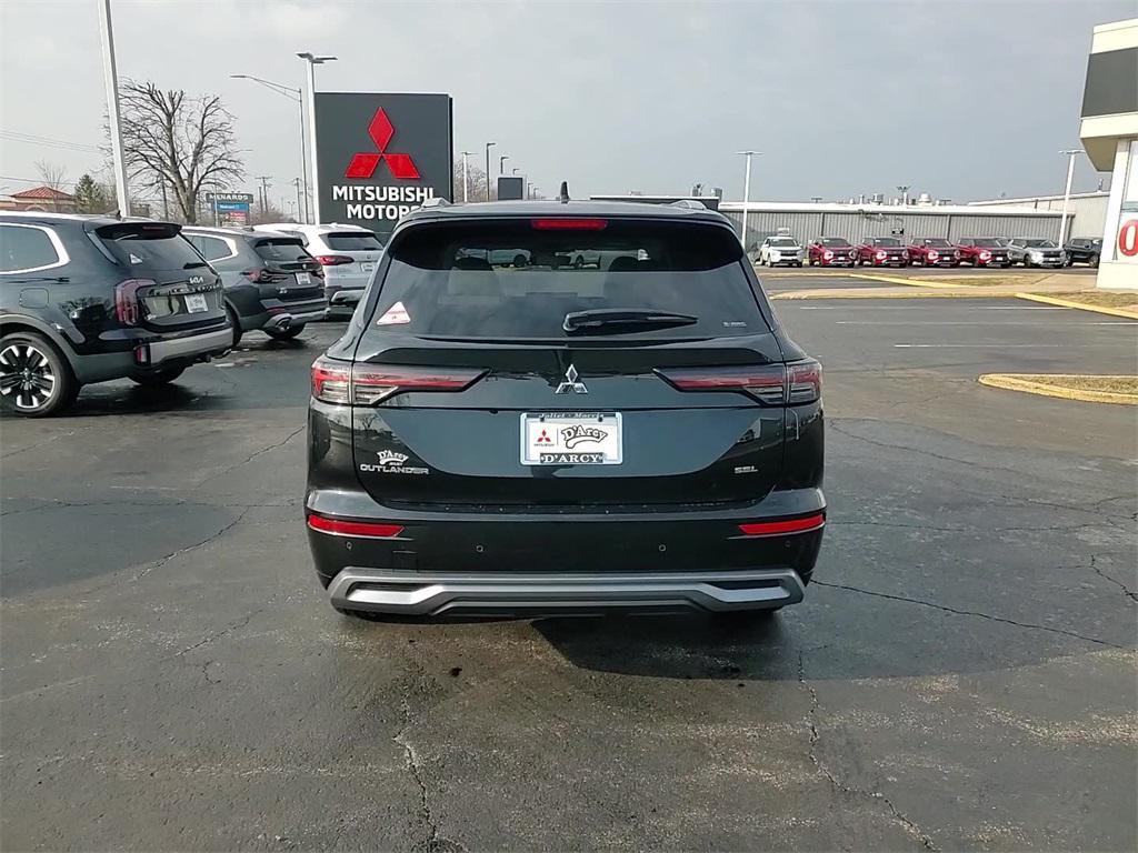 new 2026 Mitsubishi Outlander car