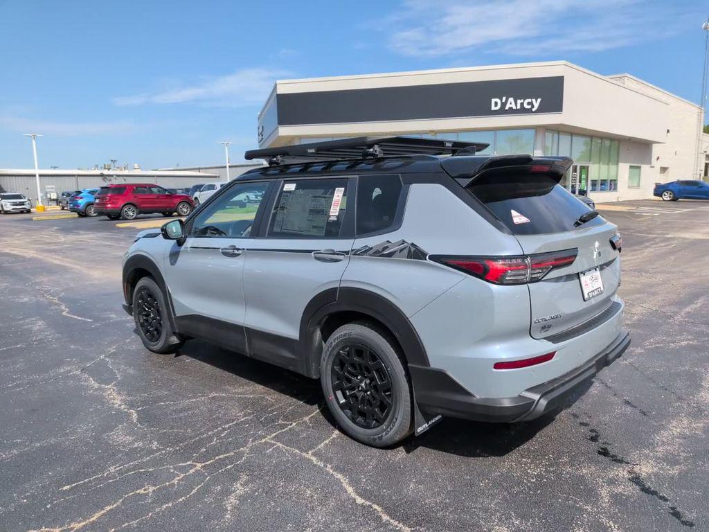new 2026 Mitsubishi Outlander car, priced at $40,033