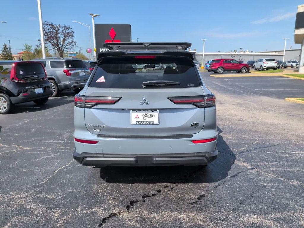 new 2026 Mitsubishi Outlander car, priced at $40,033
