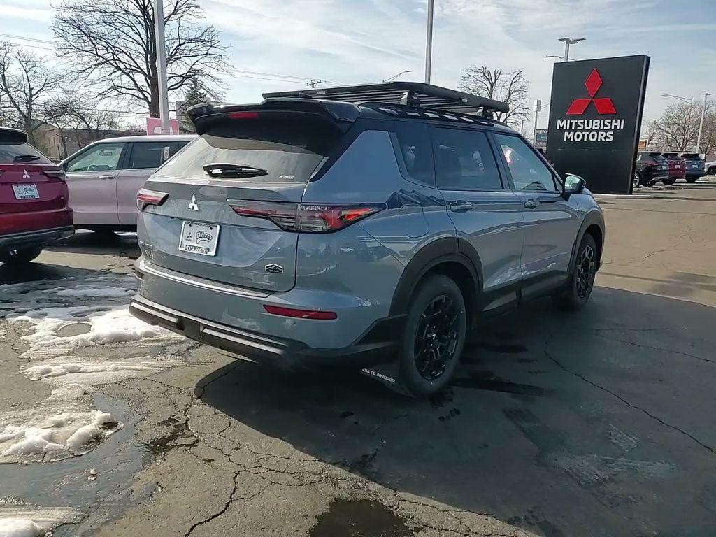new 2026 Mitsubishi Outlander car, priced at $40,243