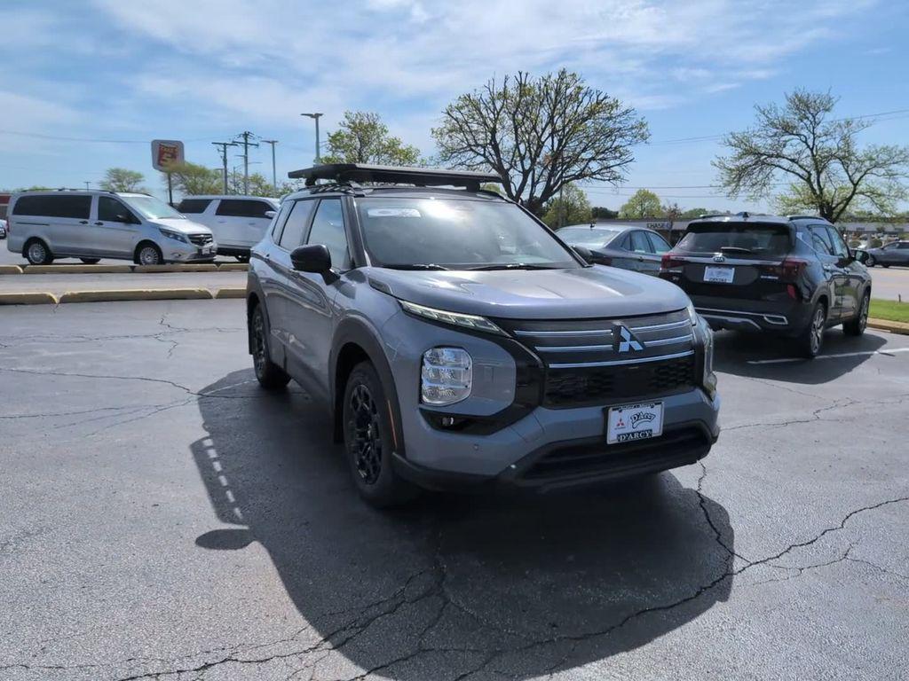 new 2026 Mitsubishi Outlander car, priced at $40,033