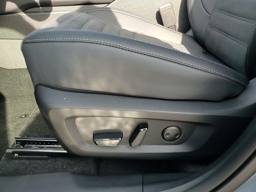 new 2026 Mitsubishi Outlander car, priced at $40,243