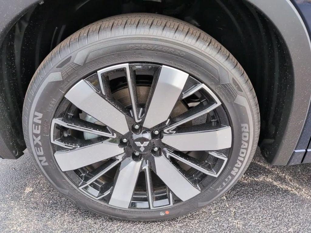 new 2026 Mitsubishi Outlander car, priced at $40,078