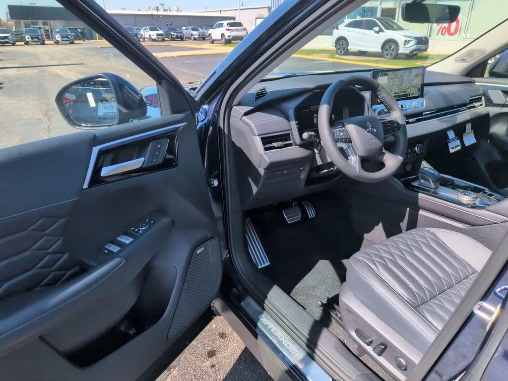 new 2026 Mitsubishi Outlander car, priced at $41,578