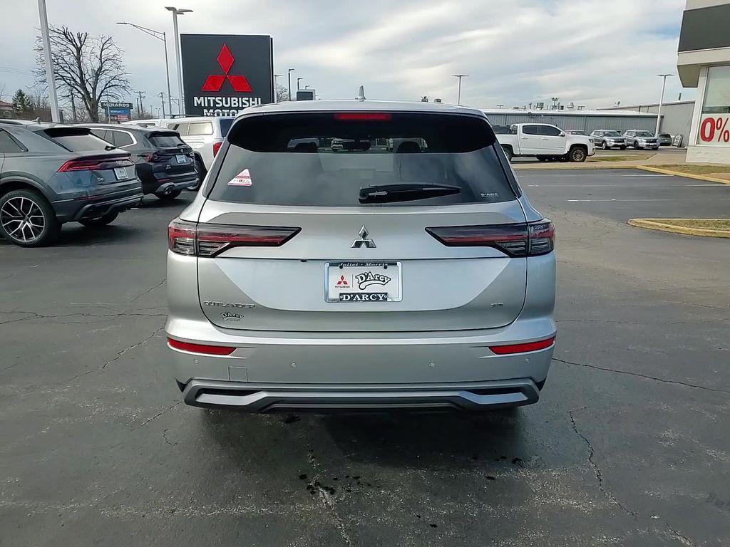 new 2026 Mitsubishi Outlander car, priced at $41,348