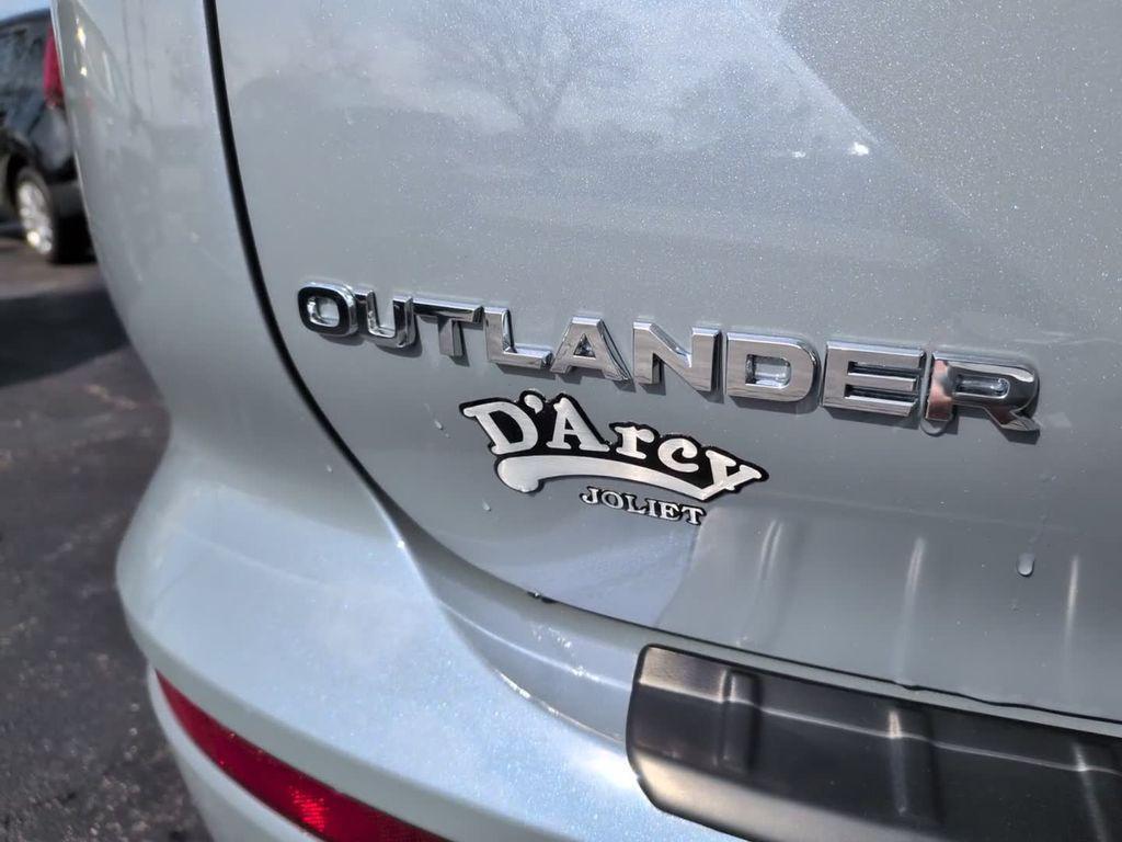 new 2026 Mitsubishi Outlander car, priced at $36,338