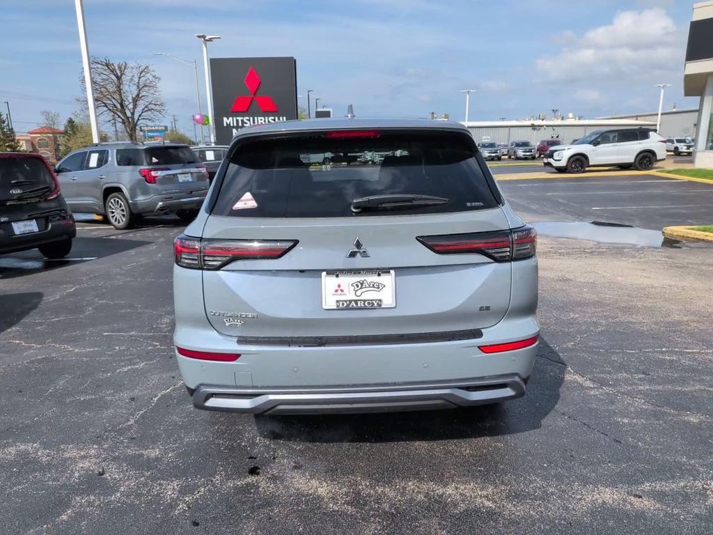 new 2026 Mitsubishi Outlander car, priced at $36,338