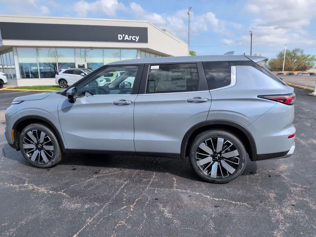 new 2026 Mitsubishi Outlander car, priced at $36,338
