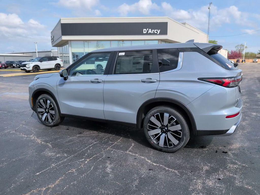new 2026 Mitsubishi Outlander car, priced at $36,338