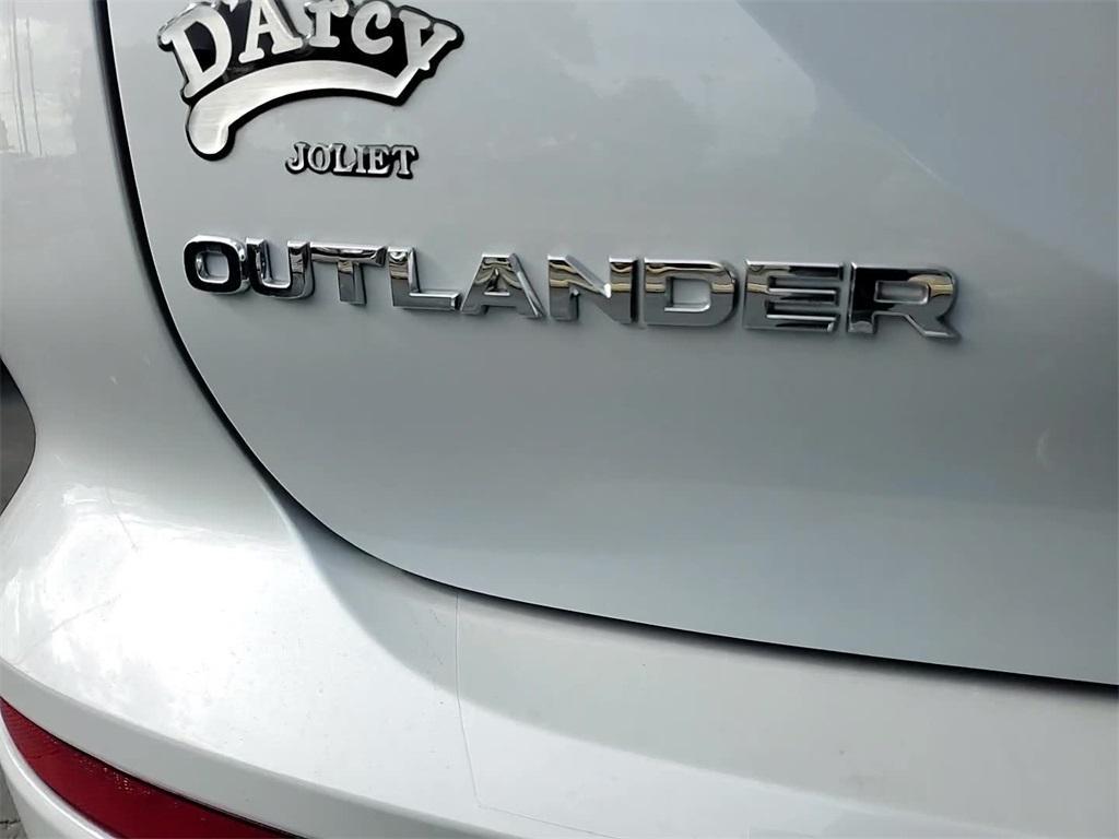 new 2025 Mitsubishi Outlander car, priced at $38,565
