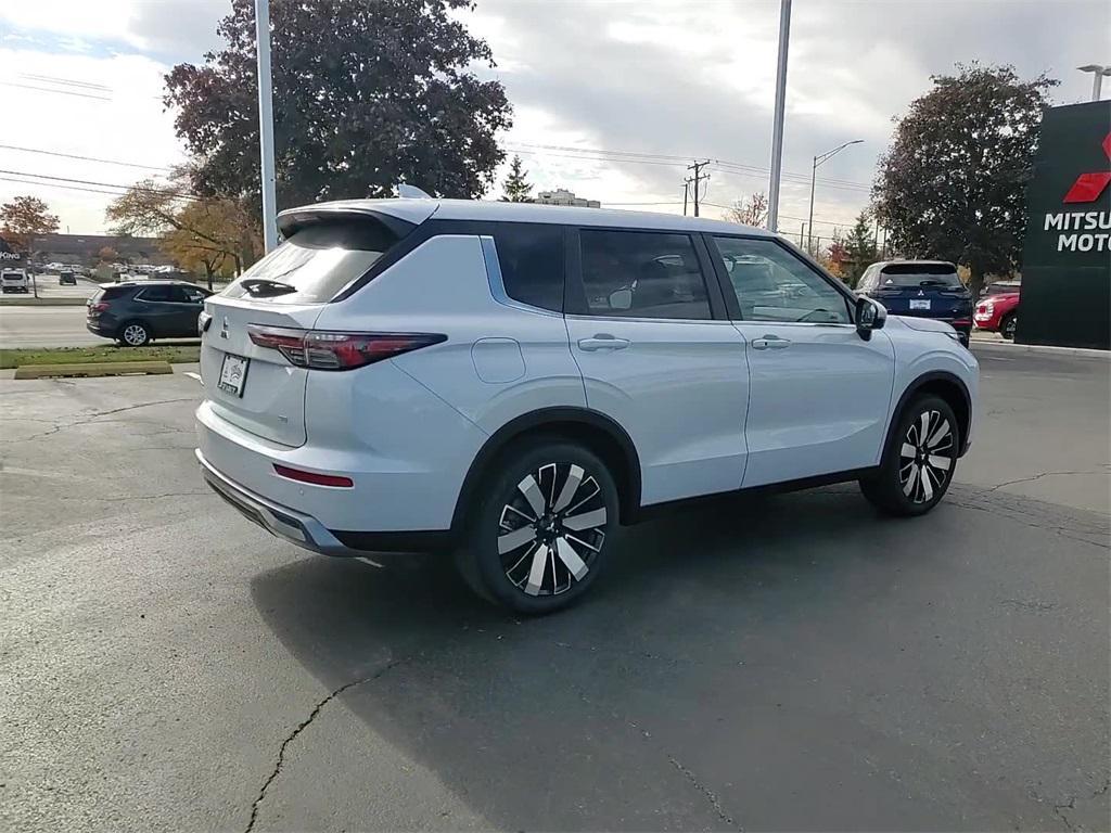 new 2025 Mitsubishi Outlander car, priced at $38,565