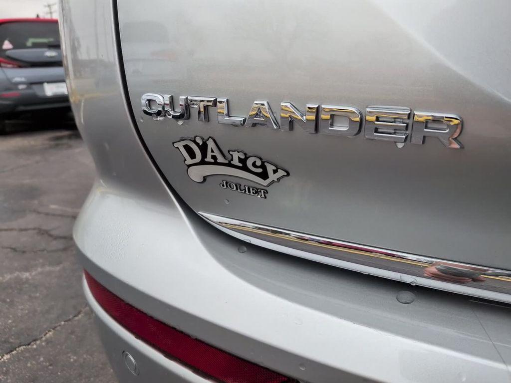 new 2025 Mitsubishi Outlander PHEV car, priced at $39,753