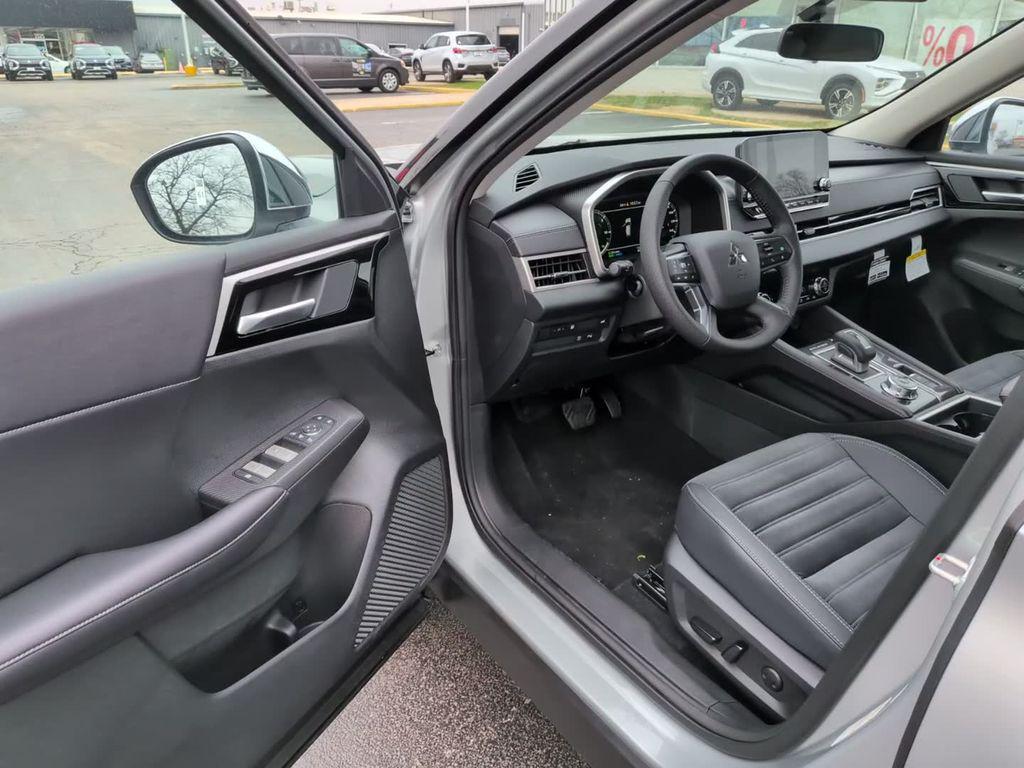 new 2025 Mitsubishi Outlander PHEV car, priced at $39,753