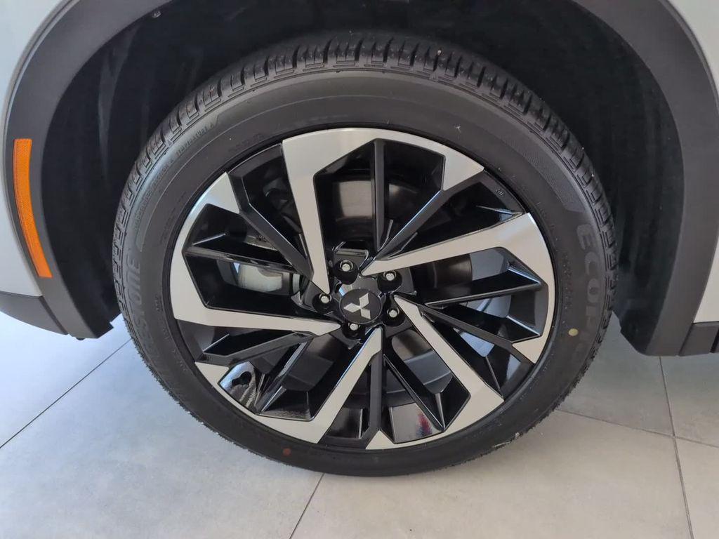 new 2025 Mitsubishi Outlander car, priced at $39,753