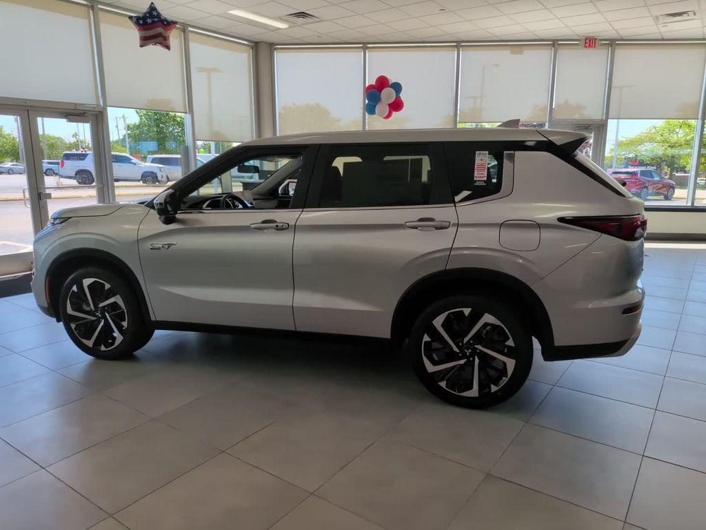 new 2025 Mitsubishi Outlander car, priced at $39,753