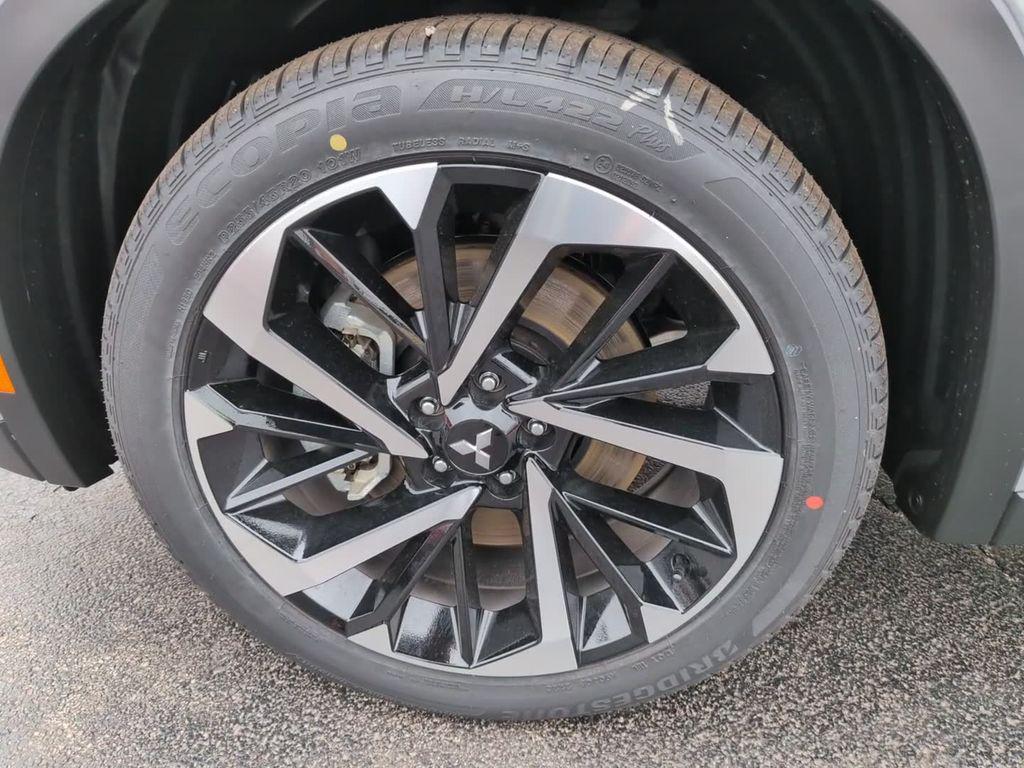 new 2025 Mitsubishi Outlander PHEV car, priced at $39,753