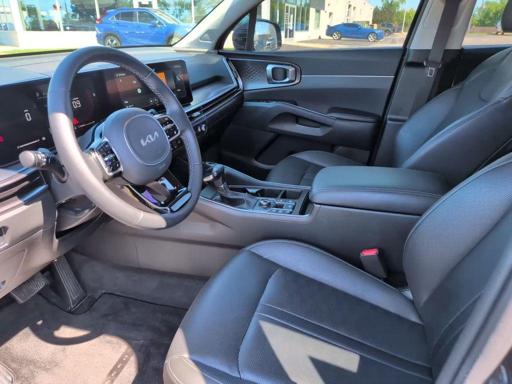 used 2025 Kia Sorento car, priced at $38,878