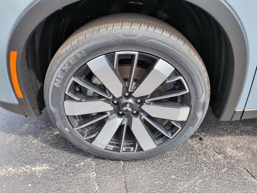 new 2026 Mitsubishi Outlander car, priced at $39,648