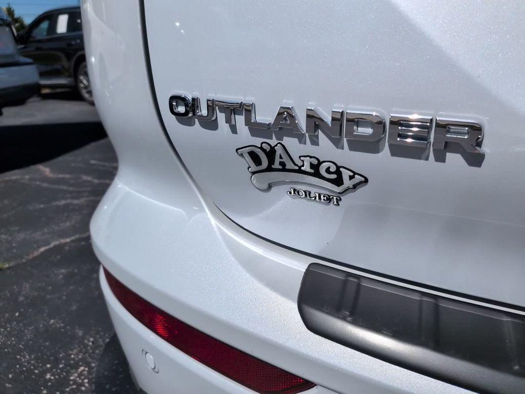new 2026 Mitsubishi Outlander car, priced at $39,388