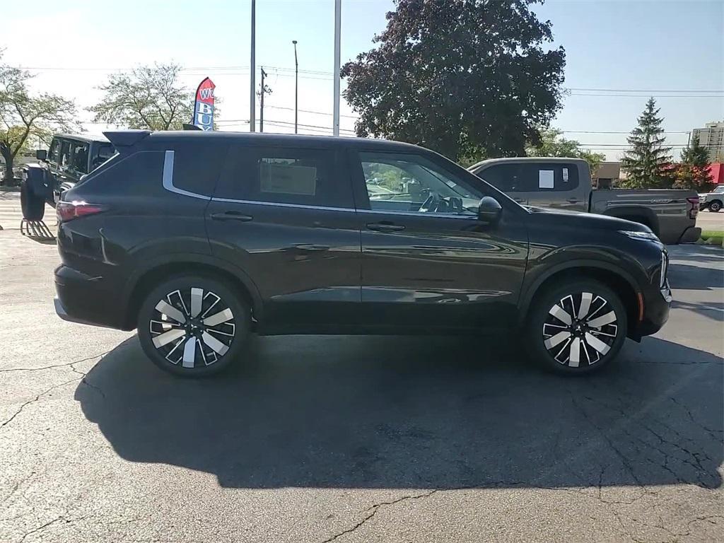 new 2025 Mitsubishi Outlander car, priced at $36,685
