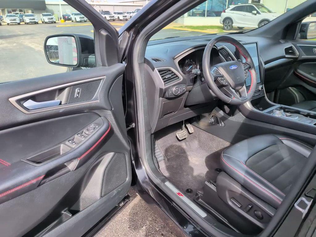 used 2022 Ford Edge car, priced at $28,075