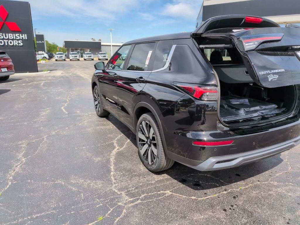 new 2026 Mitsubishi Outlander car, priced at $35,943
