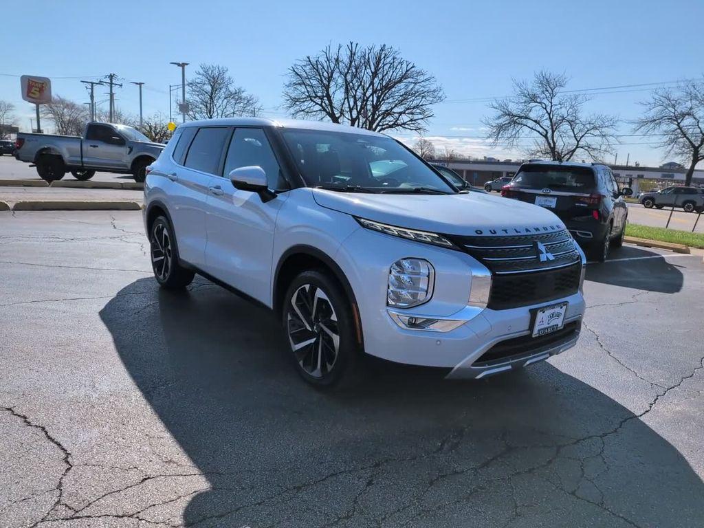 used 2023 Mitsubishi Outlander car, priced at $22,351