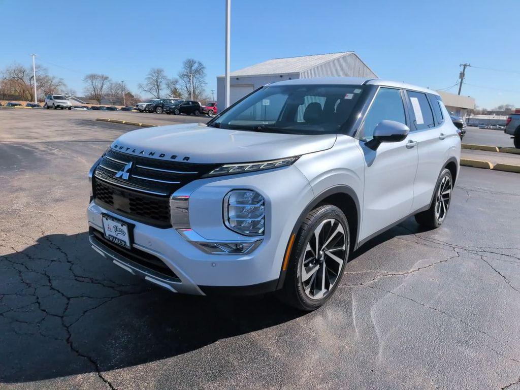 used 2023 Mitsubishi Outlander car, priced at $22,351