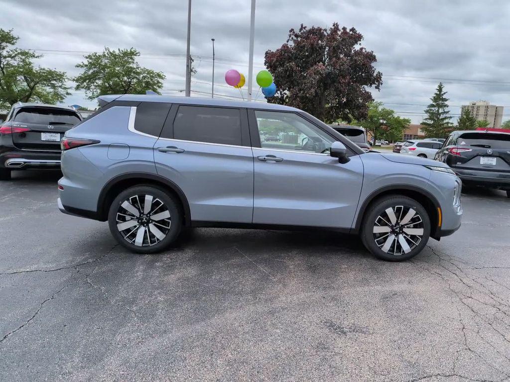 new 2026 Mitsubishi Outlander car, priced at $39,698