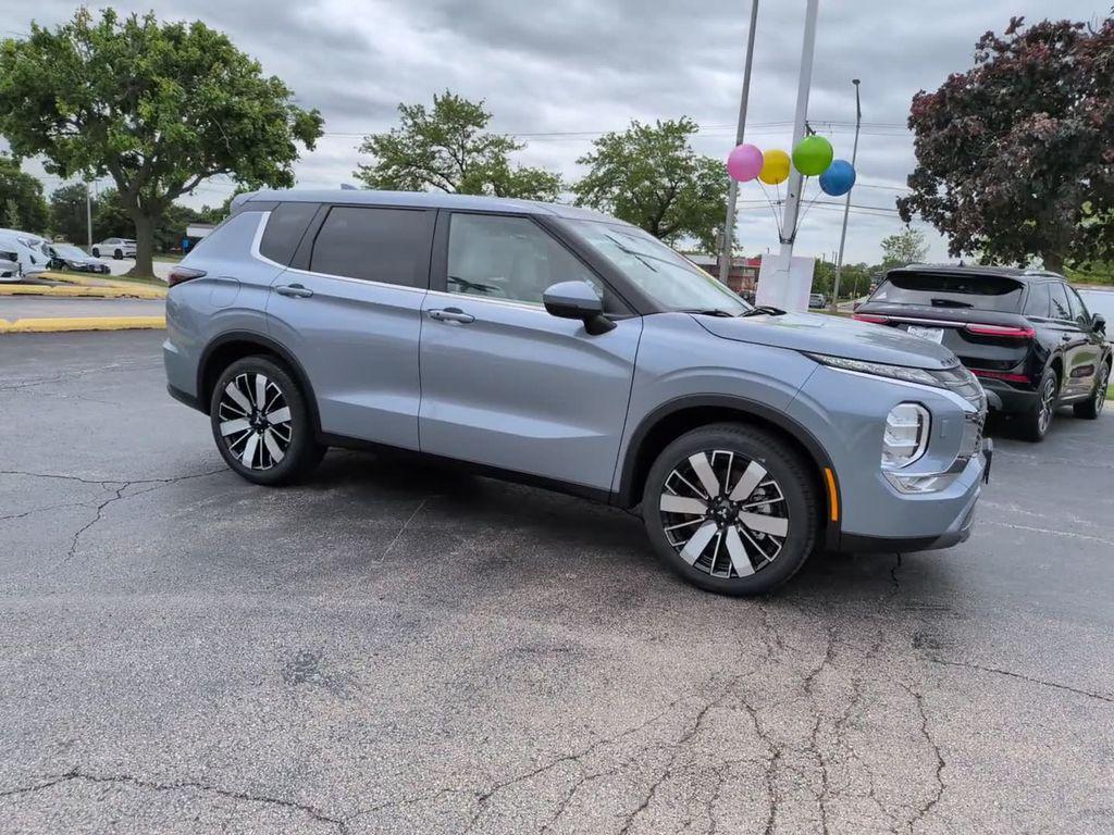 new 2026 Mitsubishi Outlander car, priced at $39,698