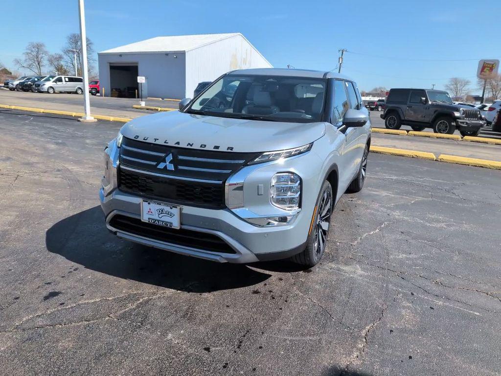 new 2026 Mitsubishi Outlander car, priced at $41,544