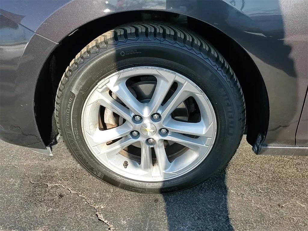 used 2016 Chevrolet Cruze car, priced at $9,500