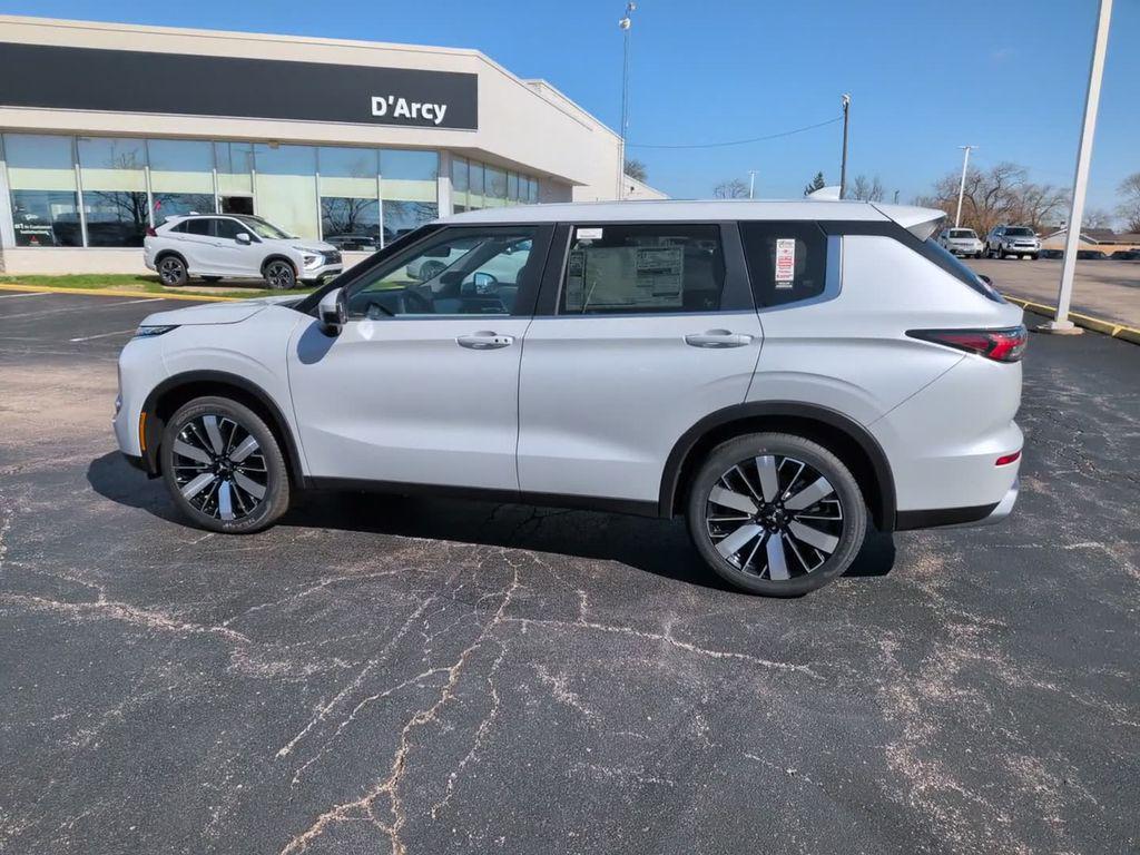 new 2026 Mitsubishi Outlander car, priced at $39,743