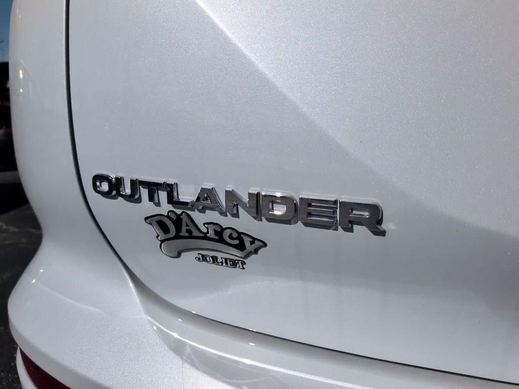 new 2026 Mitsubishi Outlander car, priced at $39,743