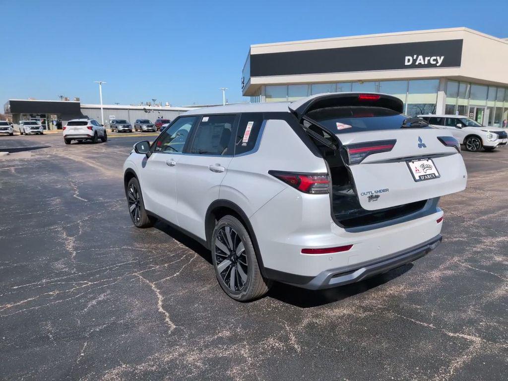 new 2026 Mitsubishi Outlander car, priced at $39,743
