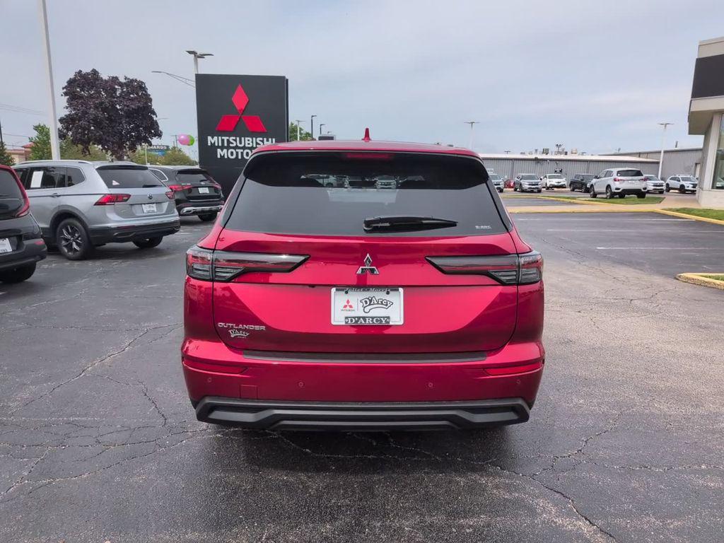 new 2026 Mitsubishi Outlander car, priced at $33,928