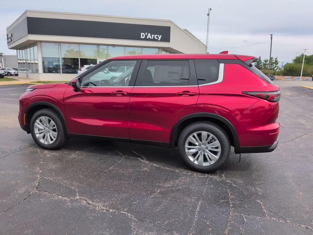 new 2026 Mitsubishi Outlander car, priced at $33,928