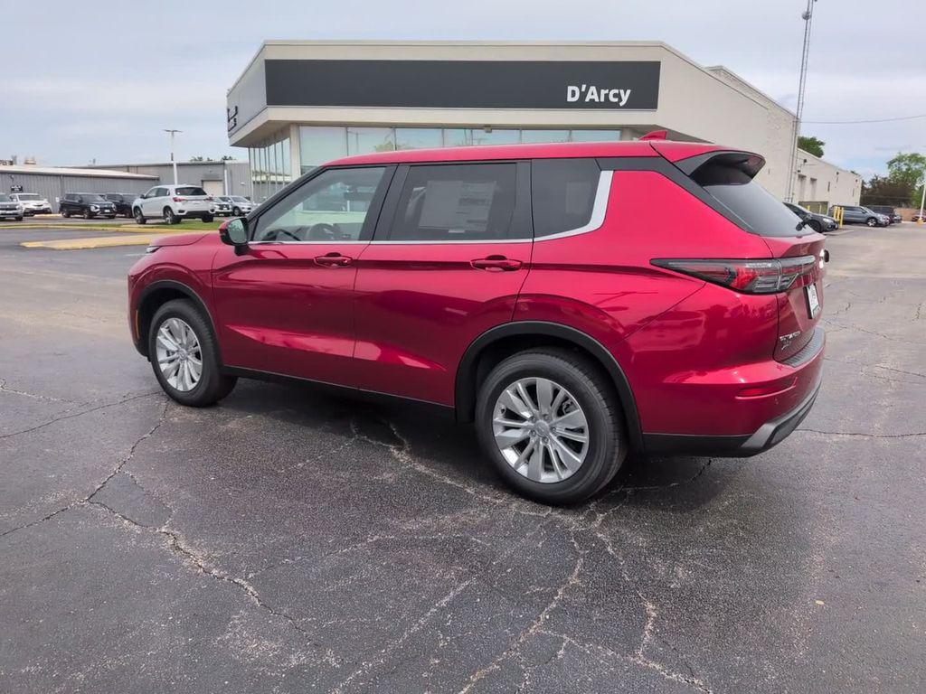 new 2026 Mitsubishi Outlander car, priced at $33,928