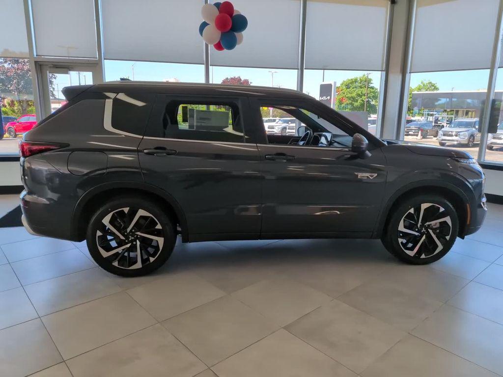 new 2025 Mitsubishi Outlander PHEV car, priced at $46,123