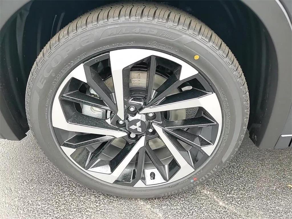 new 2025 Mitsubishi Outlander PHEV car, priced at $52,225