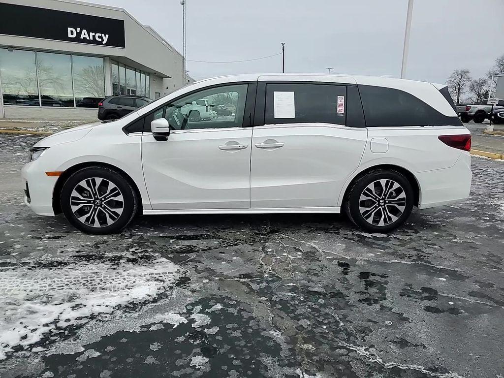 used 2025 Honda Odyssey car, priced at $44,000