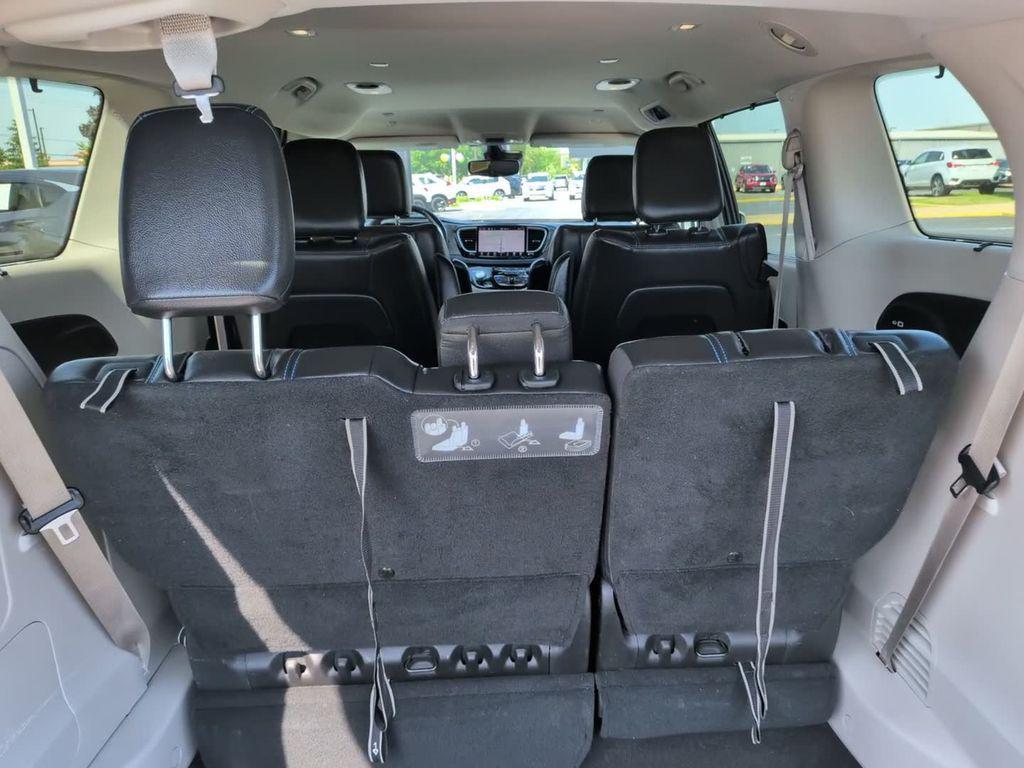 used 2021 Chrysler Pacifica Hybrid car, priced at $19,995