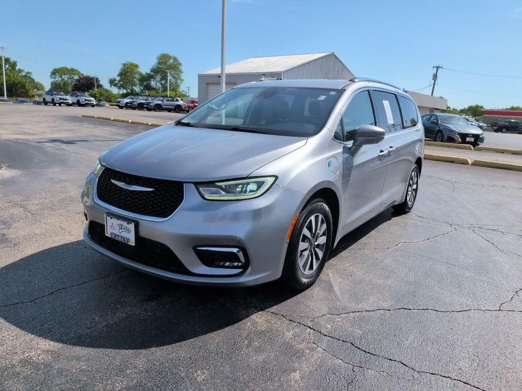 used 2021 Chrysler Pacifica Hybrid car, priced at $19,995