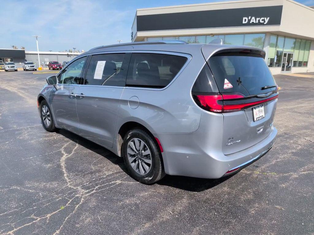 used 2021 Chrysler Pacifica Hybrid car, priced at $19,995