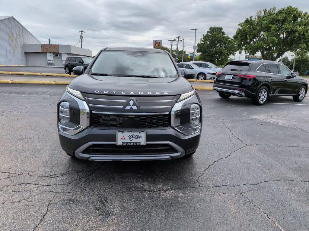 new 2026 Mitsubishi Outlander car, priced at $35,943